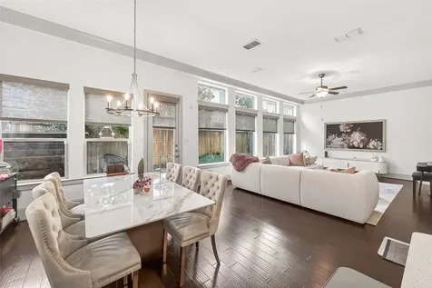6703 Saxton Manor Street Houston TX 77055
