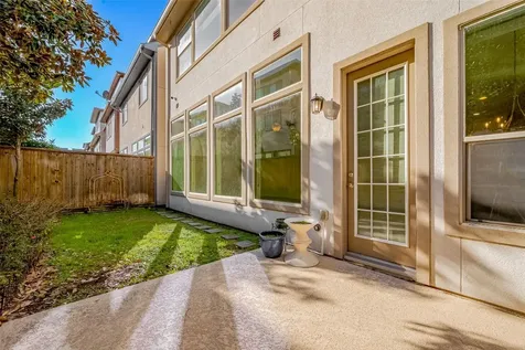 6703 Saxton Manor Street Houston TX 77055