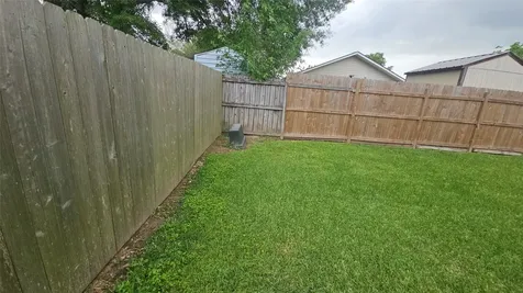 11919 Kingslake Forest Drive Houston TX 77044