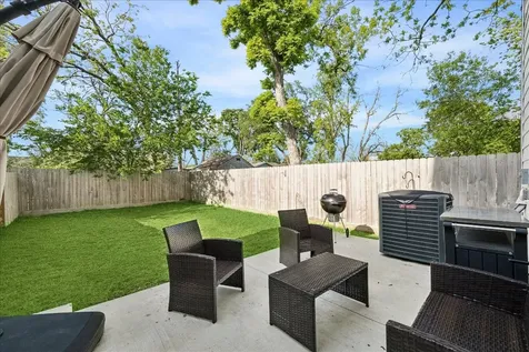 311 Sikes Street A Houston TX 77018
