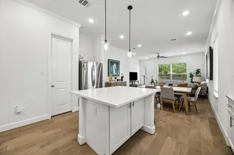 311 Sikes Street A Houston TX 77018