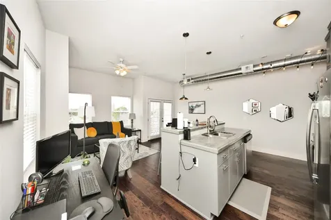 1011 Studemont Street 302 Houston TX 77007