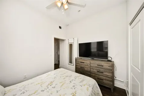 1011 Studemont Street 302 Houston TX 77007