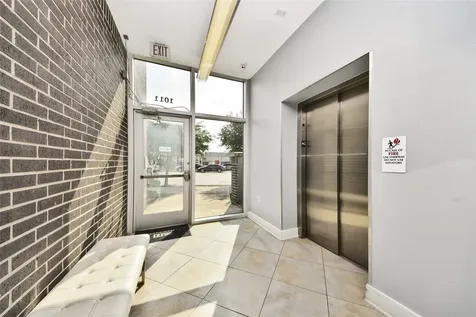1011 Studemont Street 302 Houston TX 77007