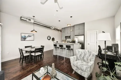 1011 Studemont Street 302 Houston TX 77007