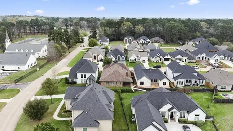 104 Camden Hills Drive Montgomery TX 77356