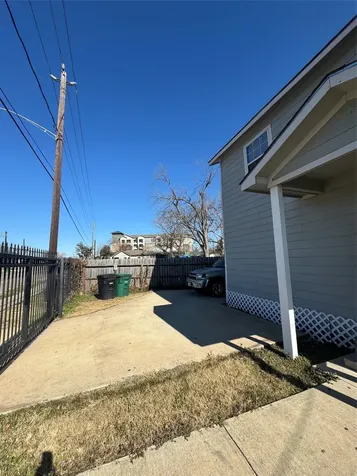 8502 N Main Street Houston TX 77022