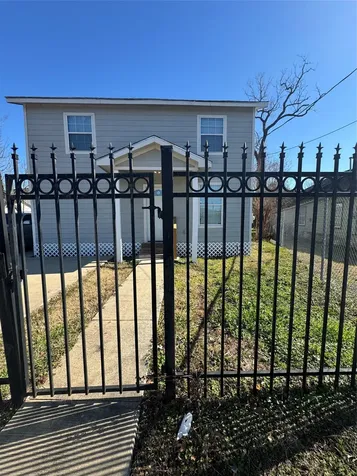 8502 N Main Street Houston TX 77022