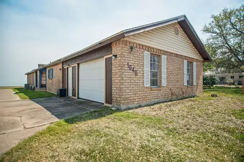 1640 S Virginia Street Port Lavaca TX 77979
