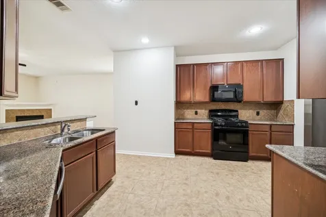 5307 Espuela Lane Baytown TX 77521