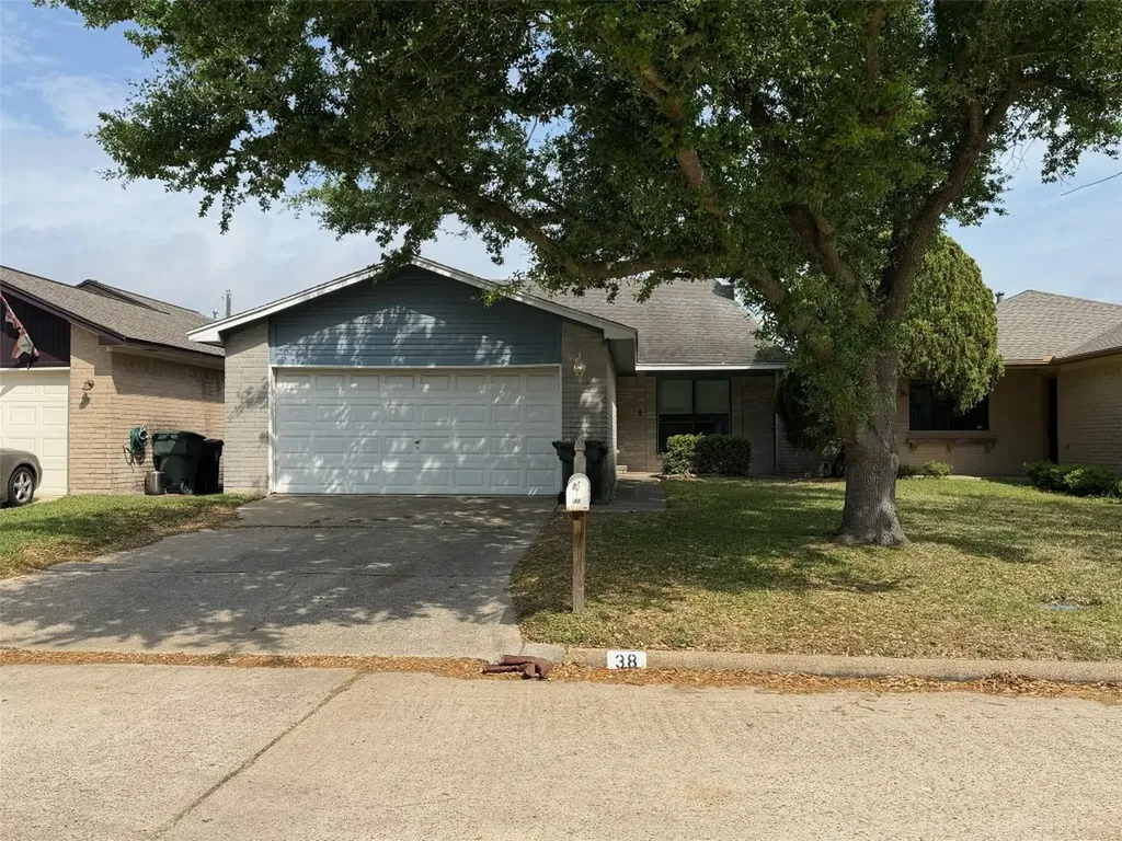 38 Campeche Circle Galveston TX 77554