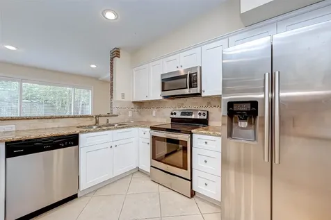 4719 Imogene Street Houston TX 77096