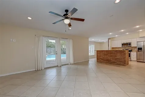 4719 Imogene Street Houston TX 77096