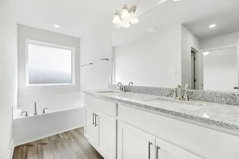 4401 West Bayou Maison Circle Dickinson TX 77539