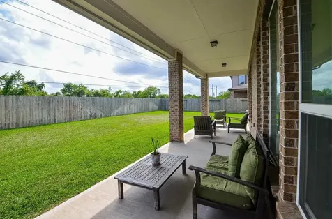 2714 Topaz Cove Lane Rosharon TX 77583