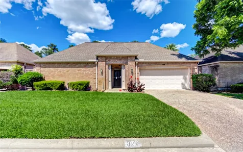 322 Champions Colony Iii Houston TX 77069