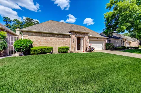 322 Champions Colony Iii Houston TX 77069