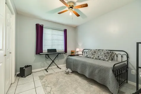 105 Plum Circle Lake Jackson TX 77566
