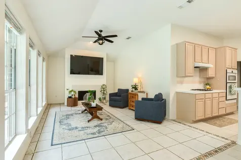105 Plum Circle Lake Jackson TX 77566
