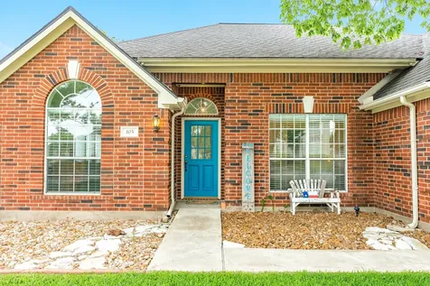 105 Plum Circle Lake Jackson TX 77566