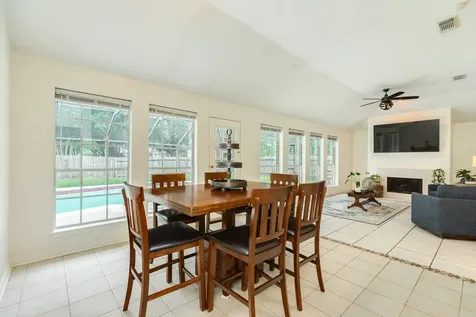 105 Plum Circle Lake Jackson TX 77566