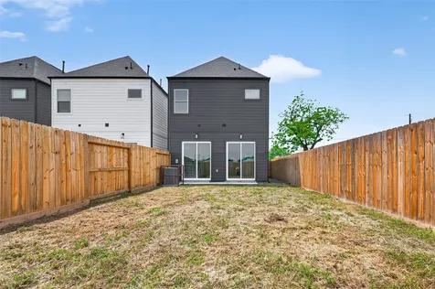 7422 Maxroy Street Houston TX 77088