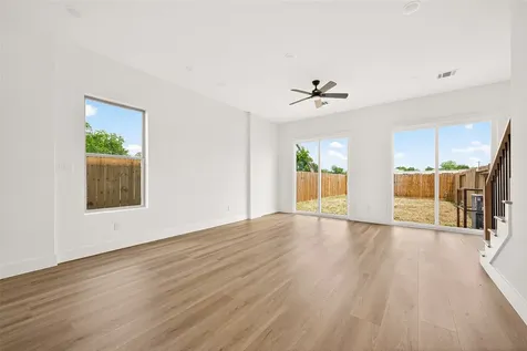 7422 Maxroy Street Houston TX 77088