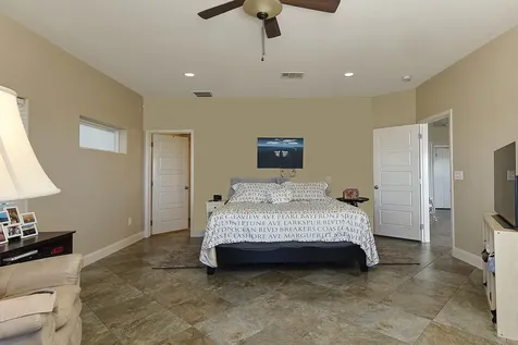 3723 Bayshore Drive Bacliff TX 77518