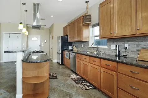 3723 Bayshore Drive Bacliff TX 77518