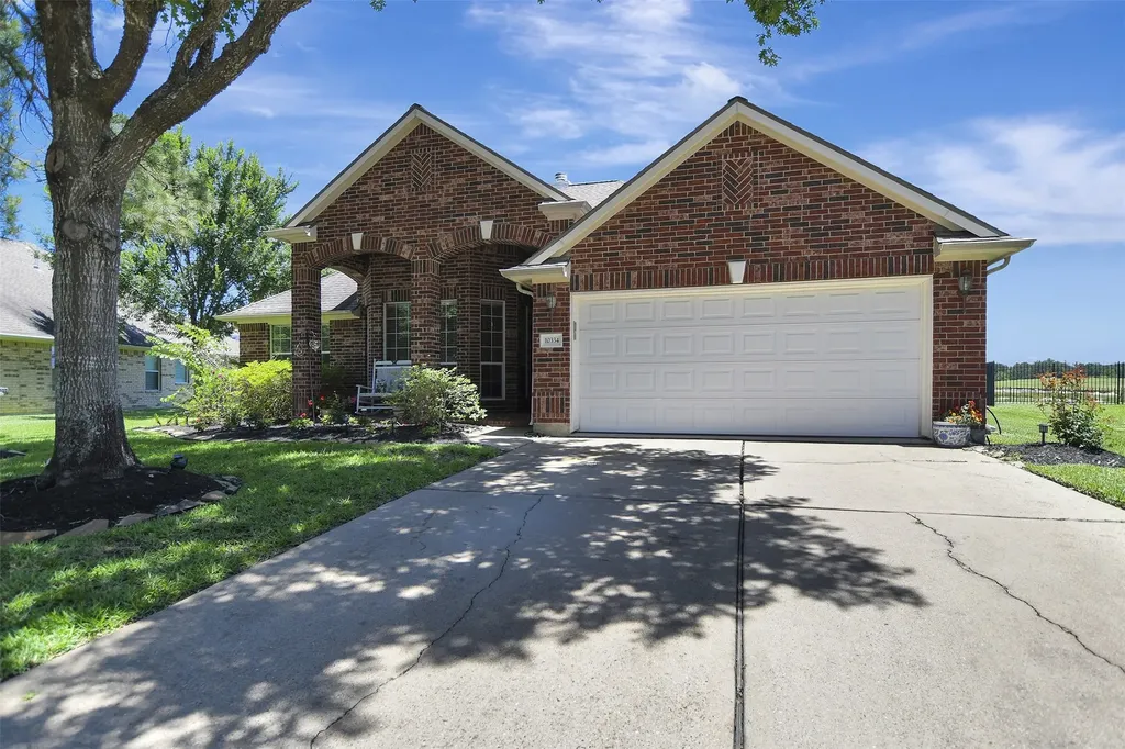 10334 Linden Springs Drive Houston TX 77095