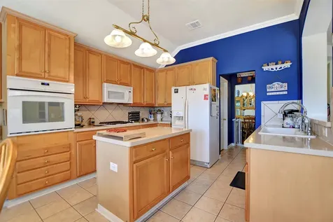 10334 Linden Springs Drive Houston TX 77095