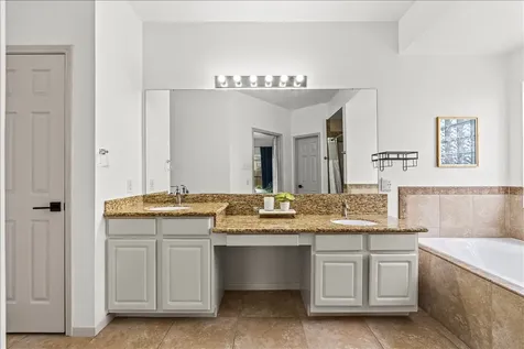 3721 Pinehurst Drive Pearland TX 77581