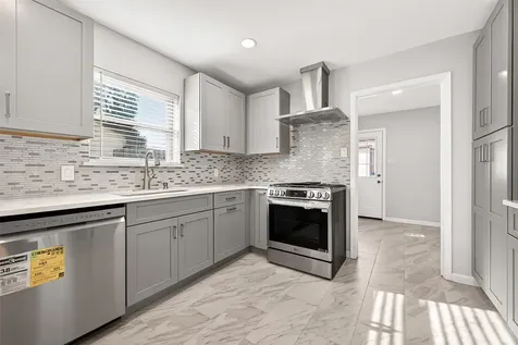 6034 Autumn Forest Drive Houston TX 77092
