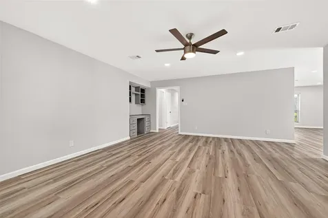 6034 Autumn Forest Drive Houston TX 77092
