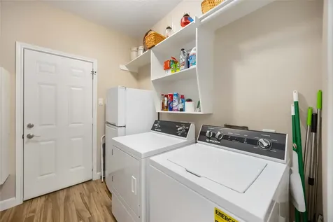 5498 Appleblossom Lane Friendswood TX 77546