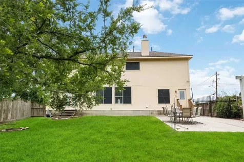 5498 Appleblossom Lane Friendswood TX 77546