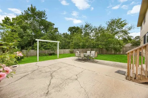 5498 Appleblossom Lane Friendswood TX 77546