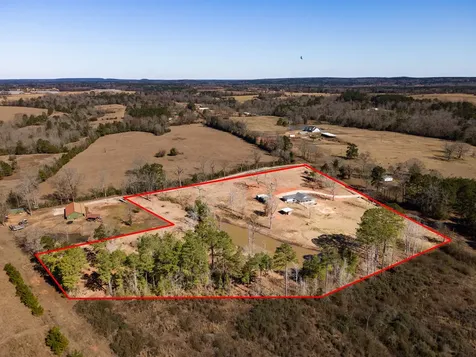 2731 Fm 225 Douglass TX 75943