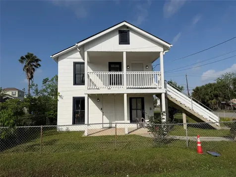 2303 Victory Street Galveston TX 77551