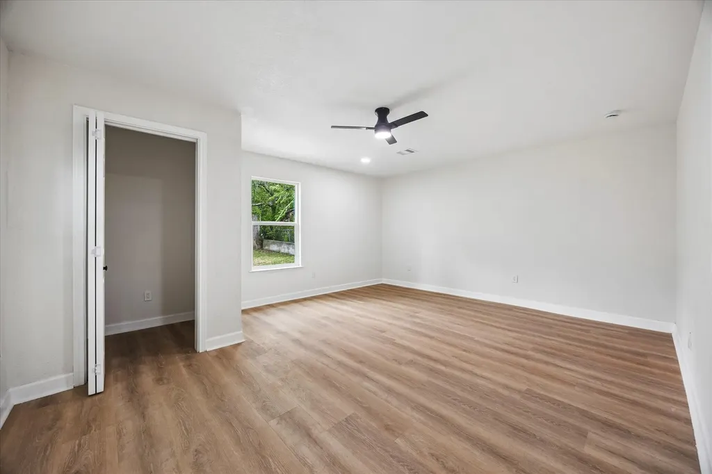 5203 Gladstone Drive Austin TX 78723