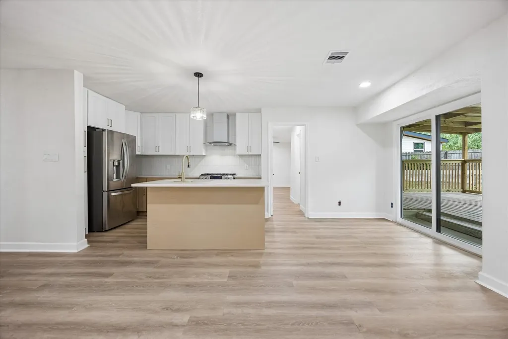 5203 Gladstone Drive Austin TX 78723