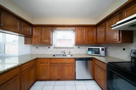 2838 Colony Drive Sugar Land TX 77479