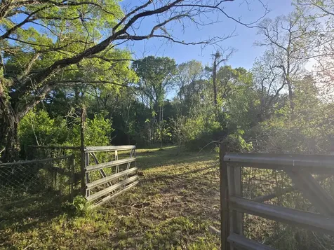 1132 Liberty Avenue Livingston TX 77351