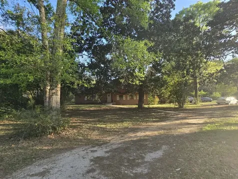 1132 Liberty Avenue Livingston TX 77351