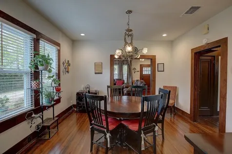 242 S Franklin Street La Grange TX 78945