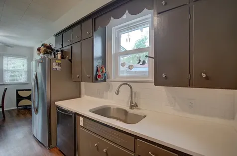 242 S Franklin Street La Grange TX 78945