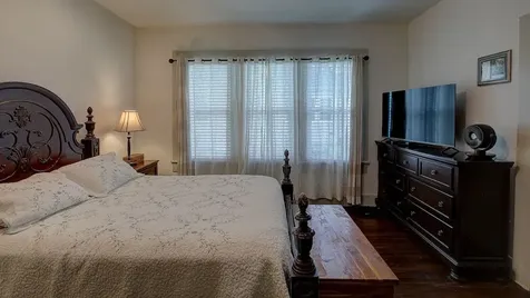 242 S Franklin Street La Grange TX 78945