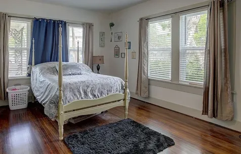 242 S Franklin Street La Grange TX 78945