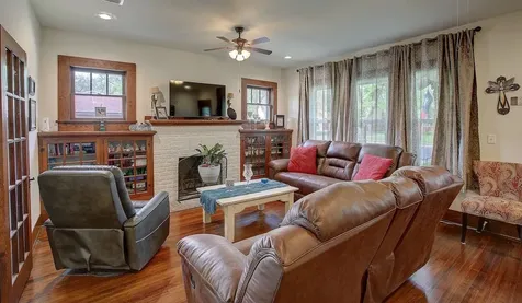 242 S Franklin Street La Grange TX 78945