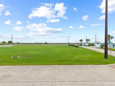 11502 Sea Butterfly Galveston TX 77554